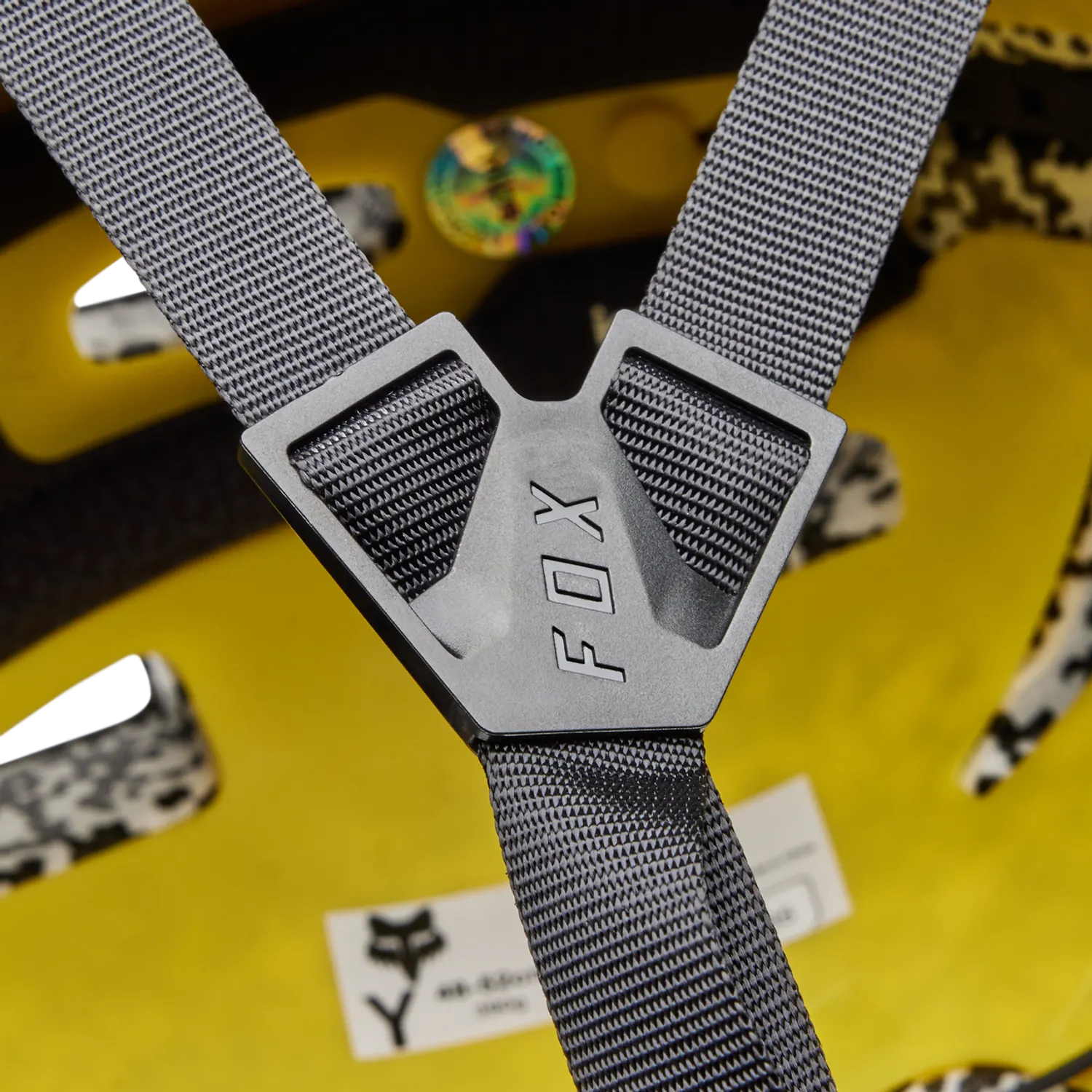 YOUTH FLIGHT PRO HELMET SOLID 