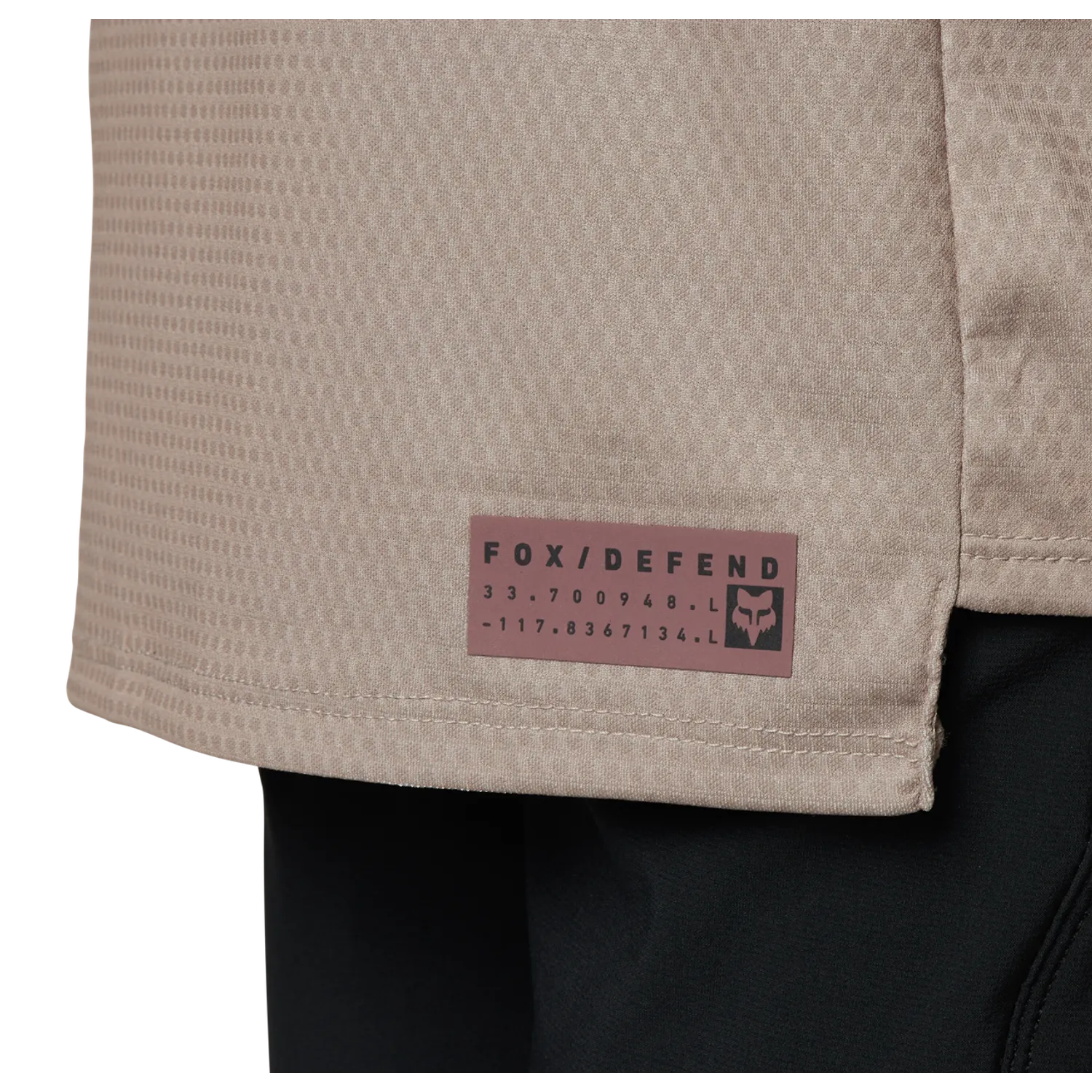 Tienershirt Youth Defend met lange mouw