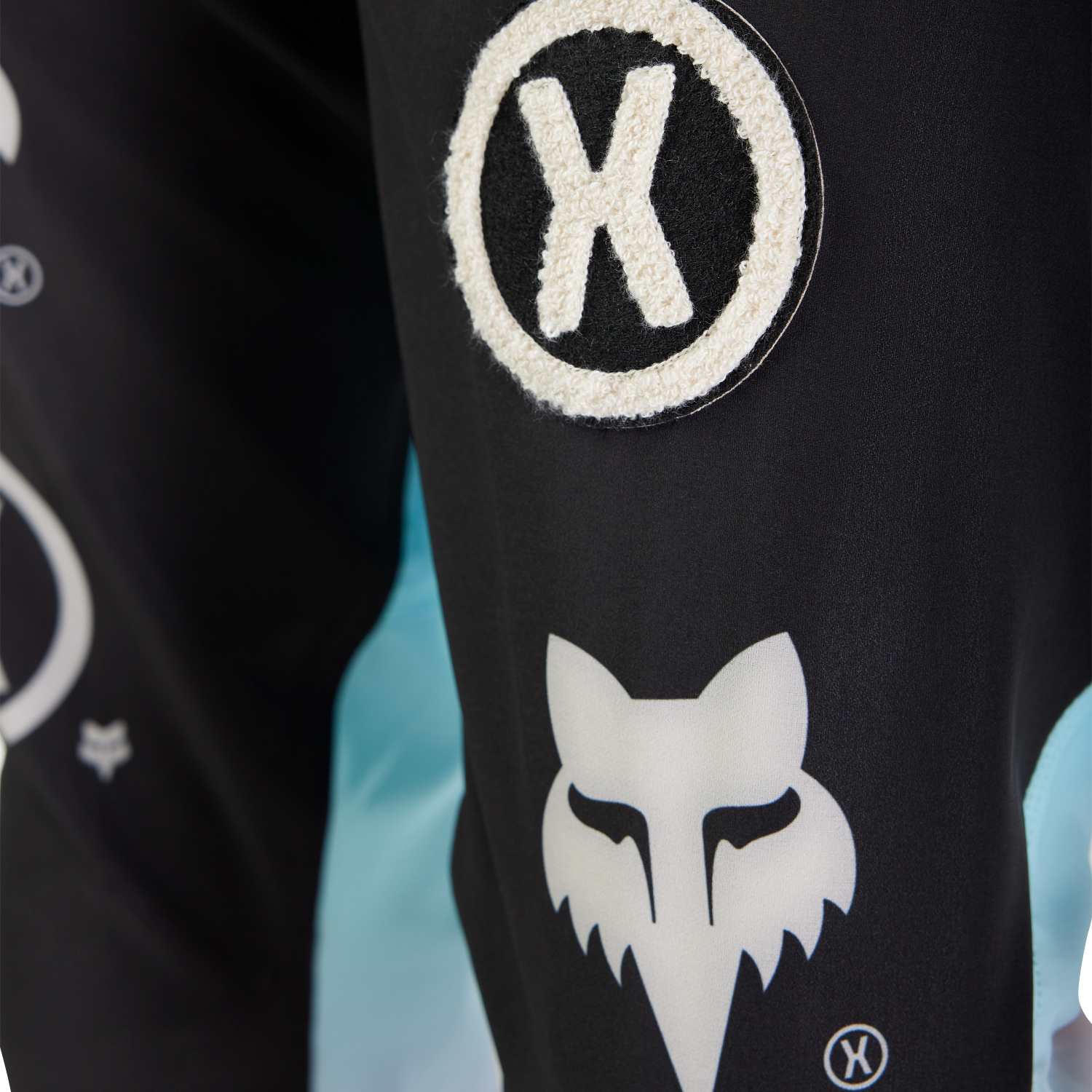 Pantalones Flexair Hello Future