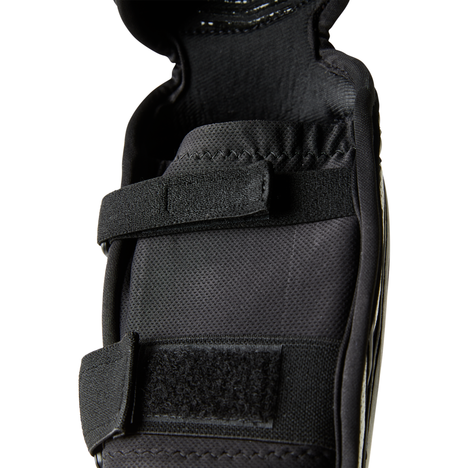 TITAN RACE ELBOW GUARD [BLACK] S/M