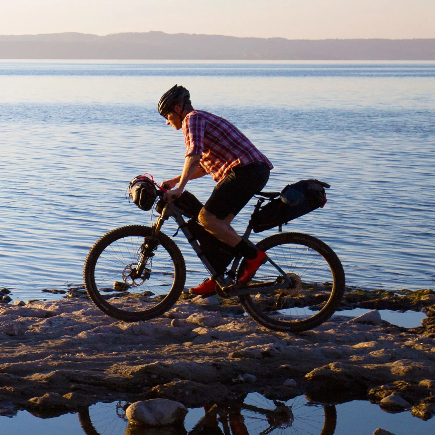 BBN OUTPOST SEAT PACK W/ DRY BAG BLACK