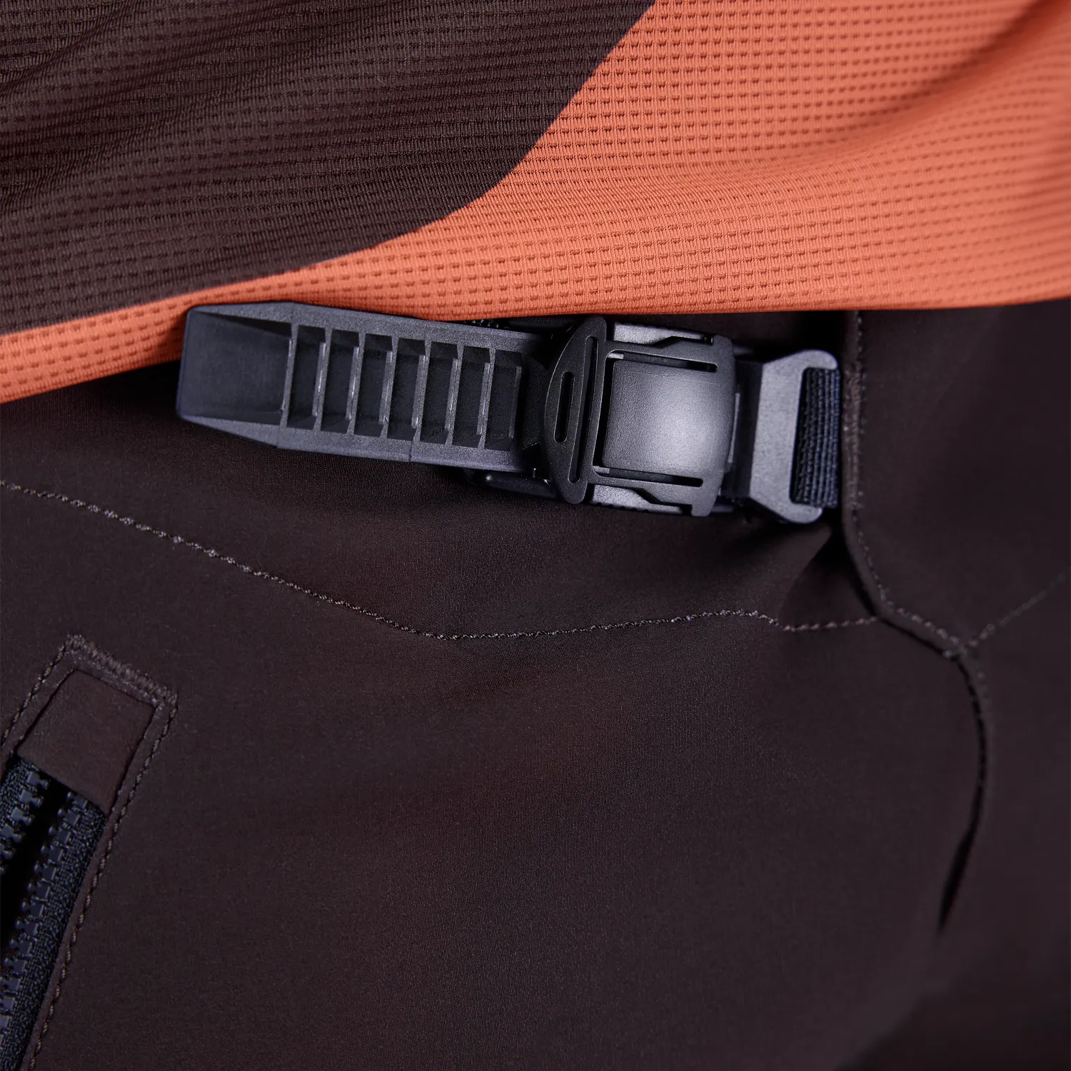 Pantalones Elevated Flexair