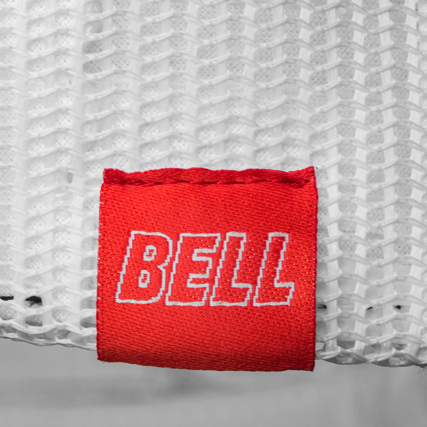 PS BELL CLSC MESH TRCKRCAPCORE BK/WH