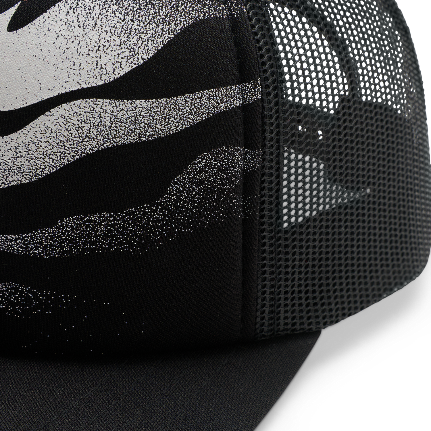 YTH ROOTED MESH TRUCKER [BLK] OS