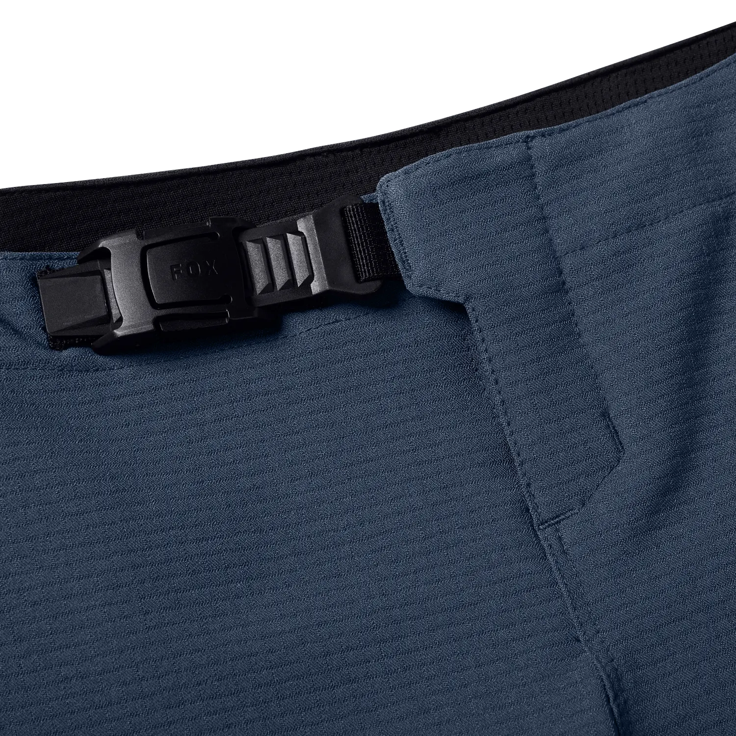 Defend shorts til unge