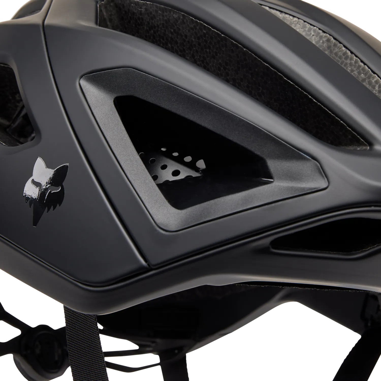 Crossframe Pro hjelm