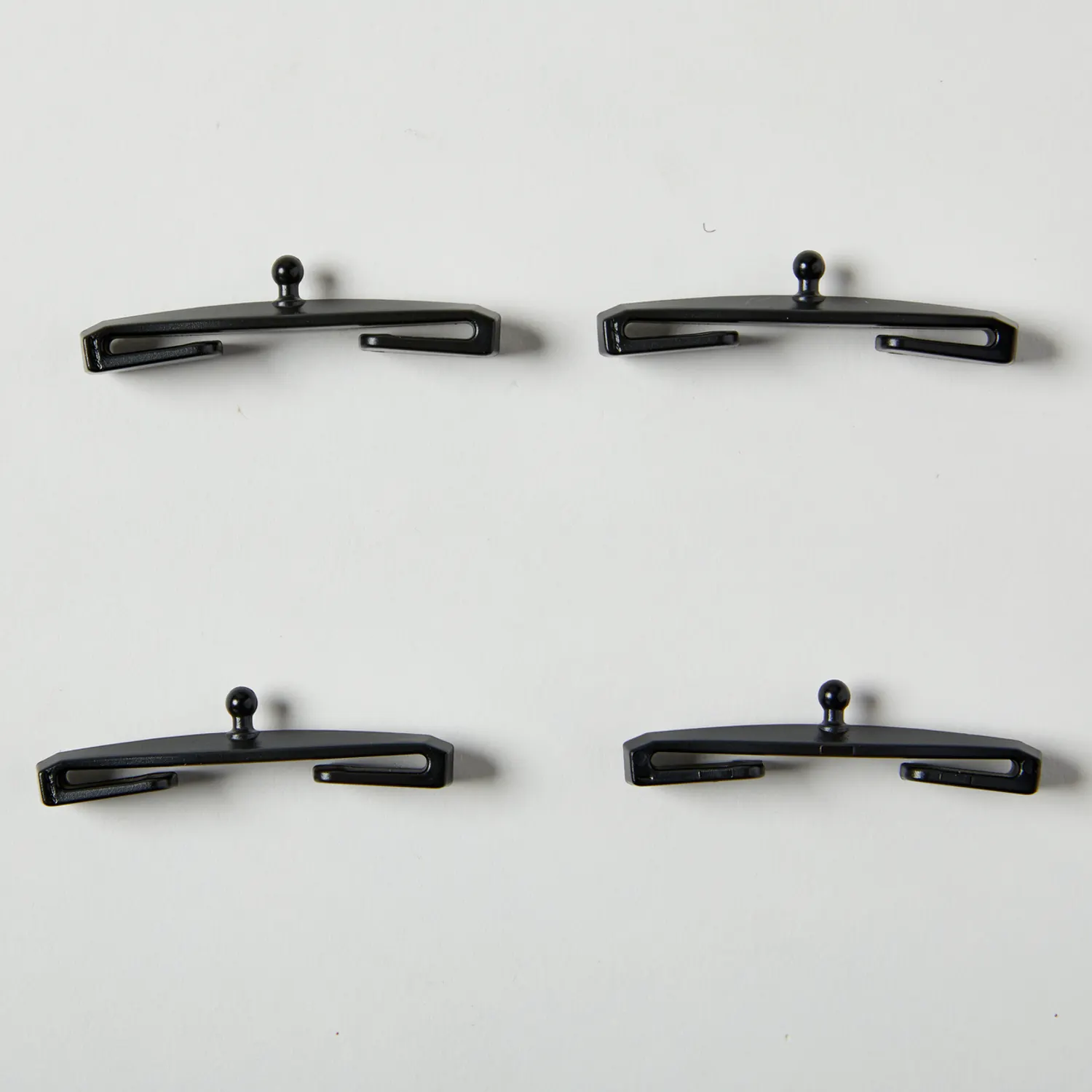 Goupille de courroie universelle d&eacute;chirable