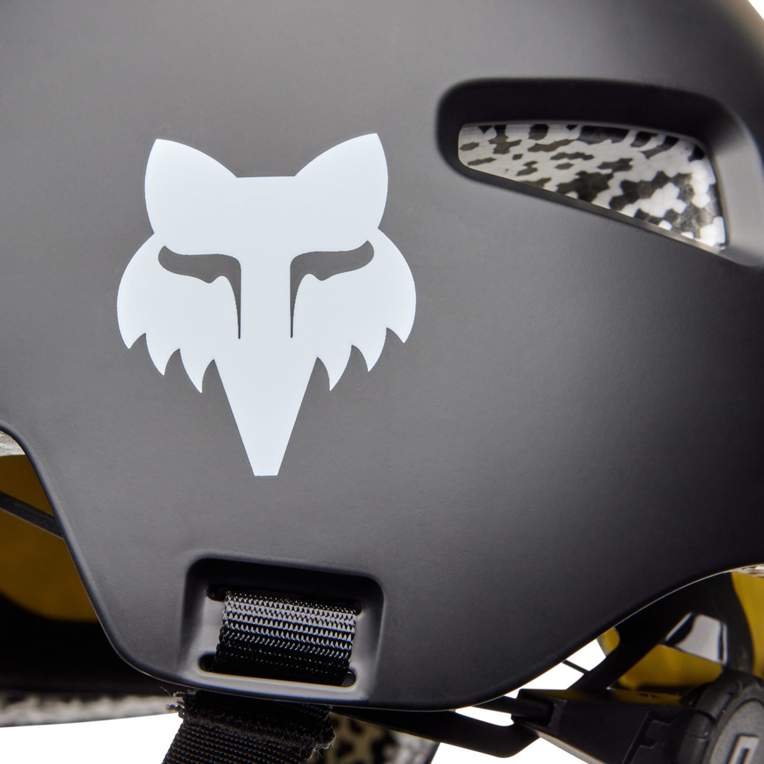 Flight Pro Helmet