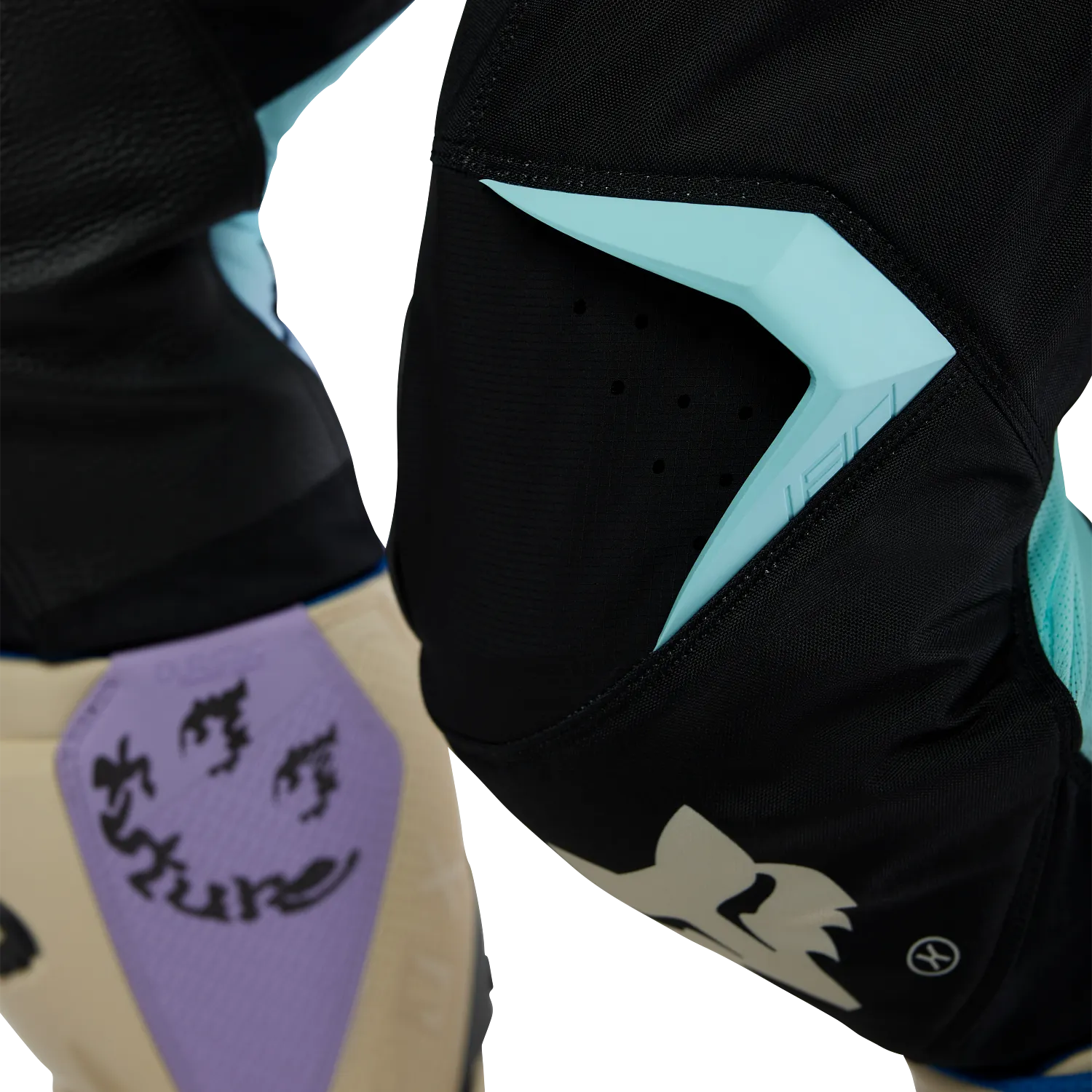 180 Hello Future Broek