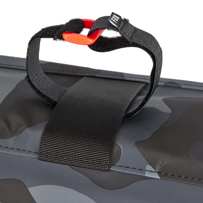 TAILGATE COVER SMALL [BLK CAM] OS