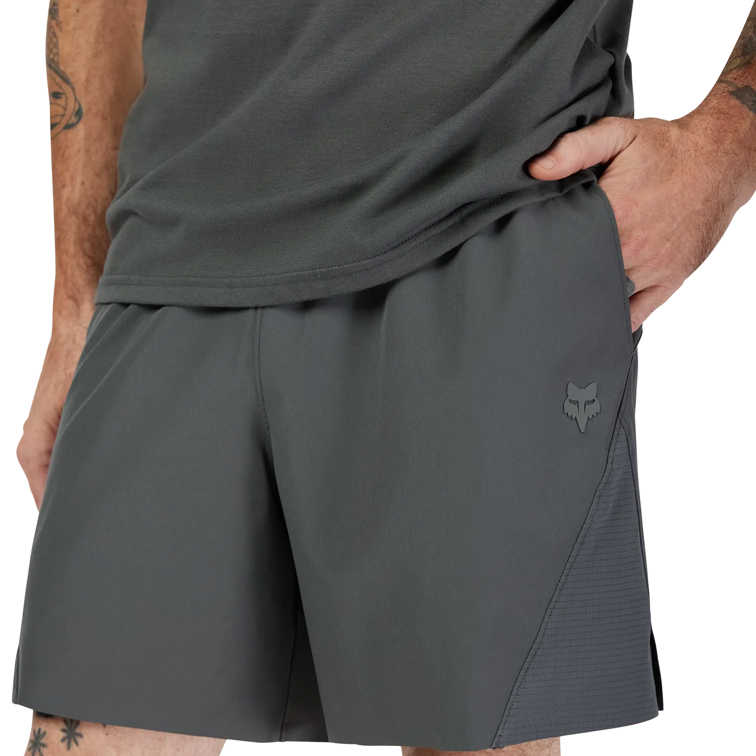 CORE SHORT 7" LINERLESS 