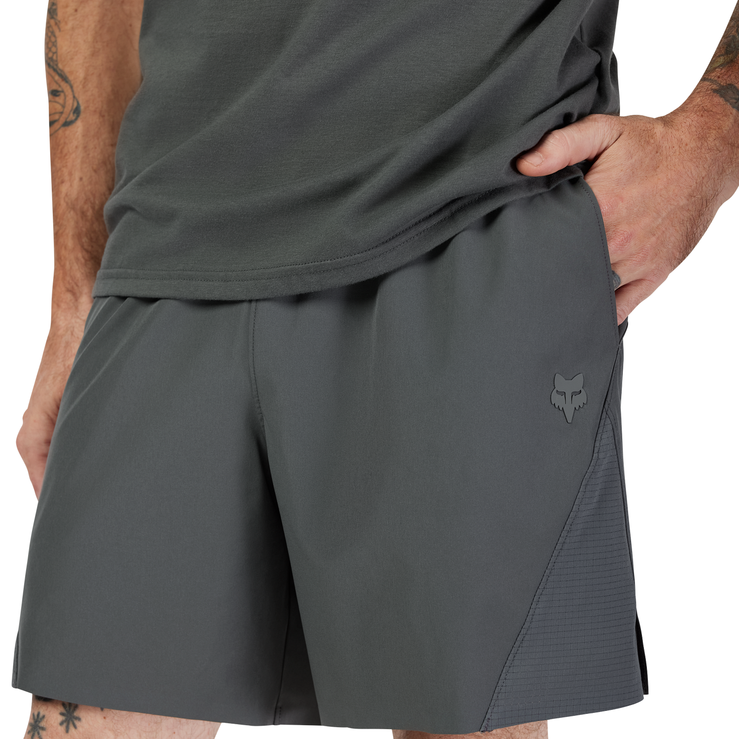 CORE SHORT 7" LINERLESS [DRK SHDW] M