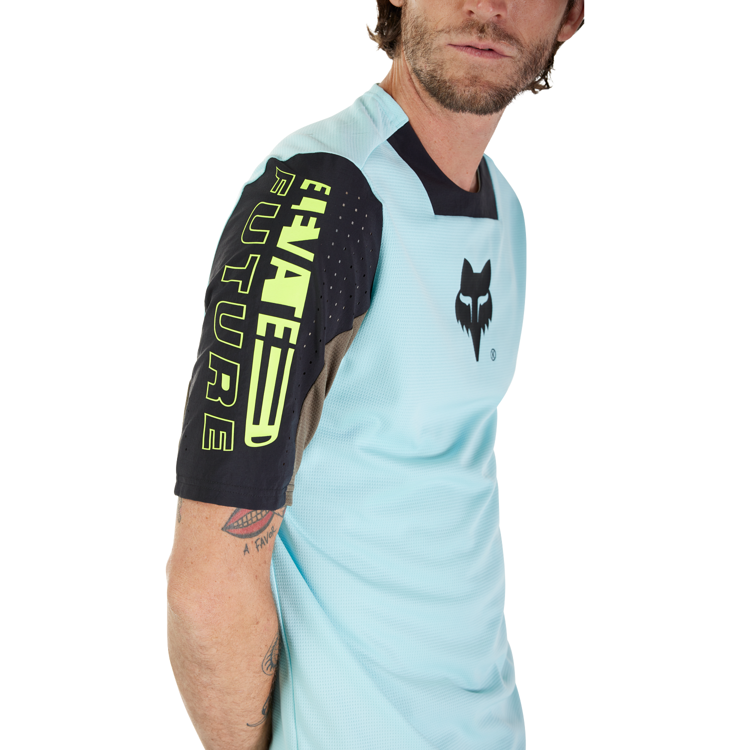 Camiseta Elevated Defend
