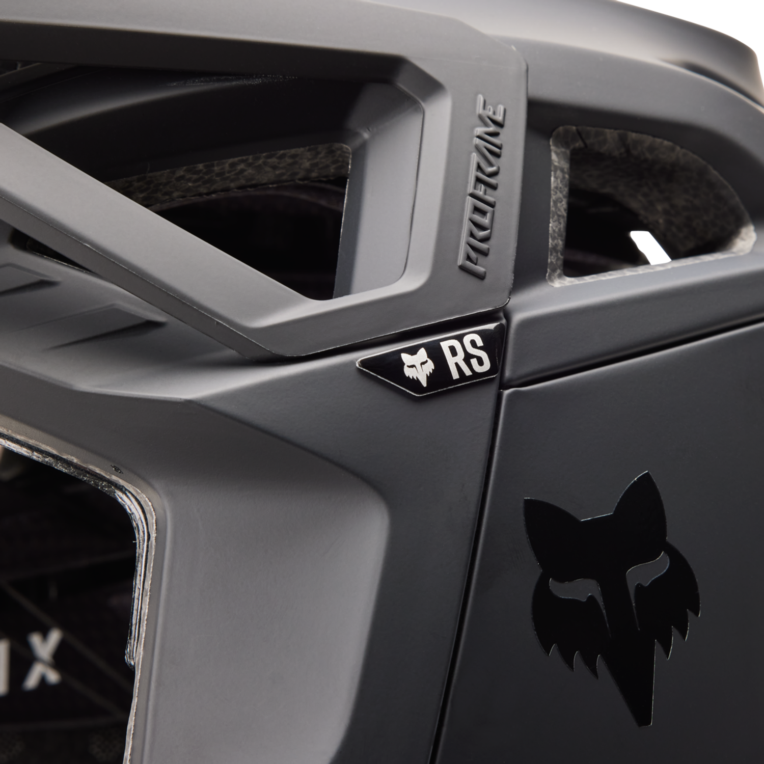 Proframe RS Helmet