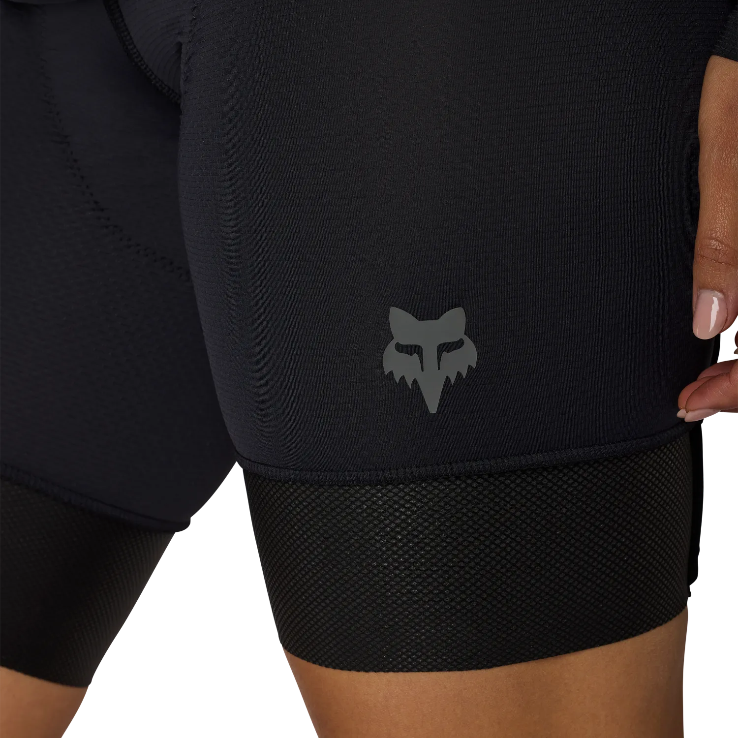 W TECBASE LINER SHORT 