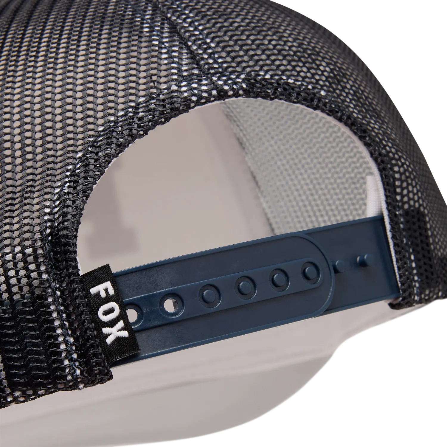 YTH CHECKER MESH TRUCKER HAT 