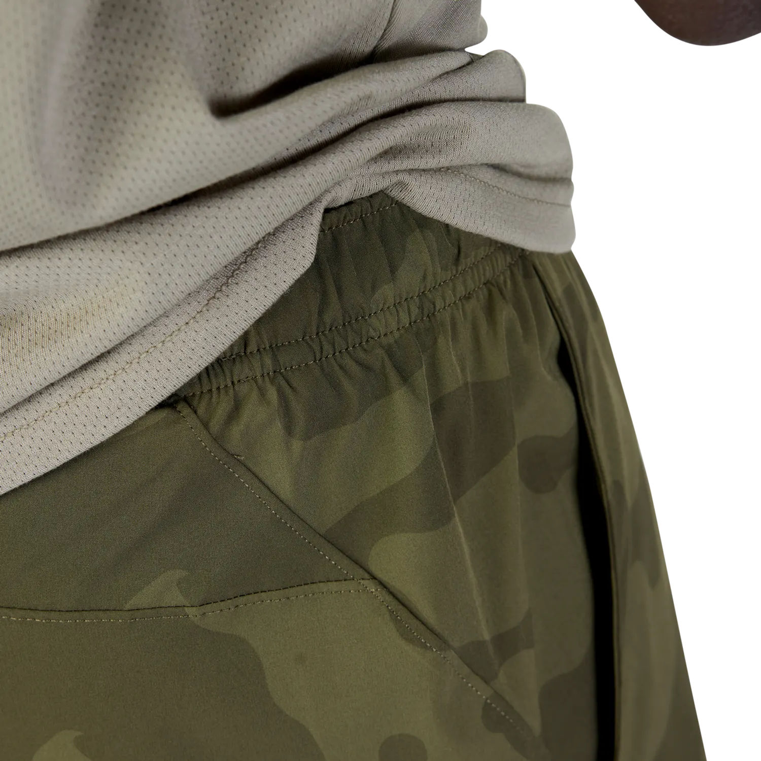CORE  CAMO SHORT 5" 
