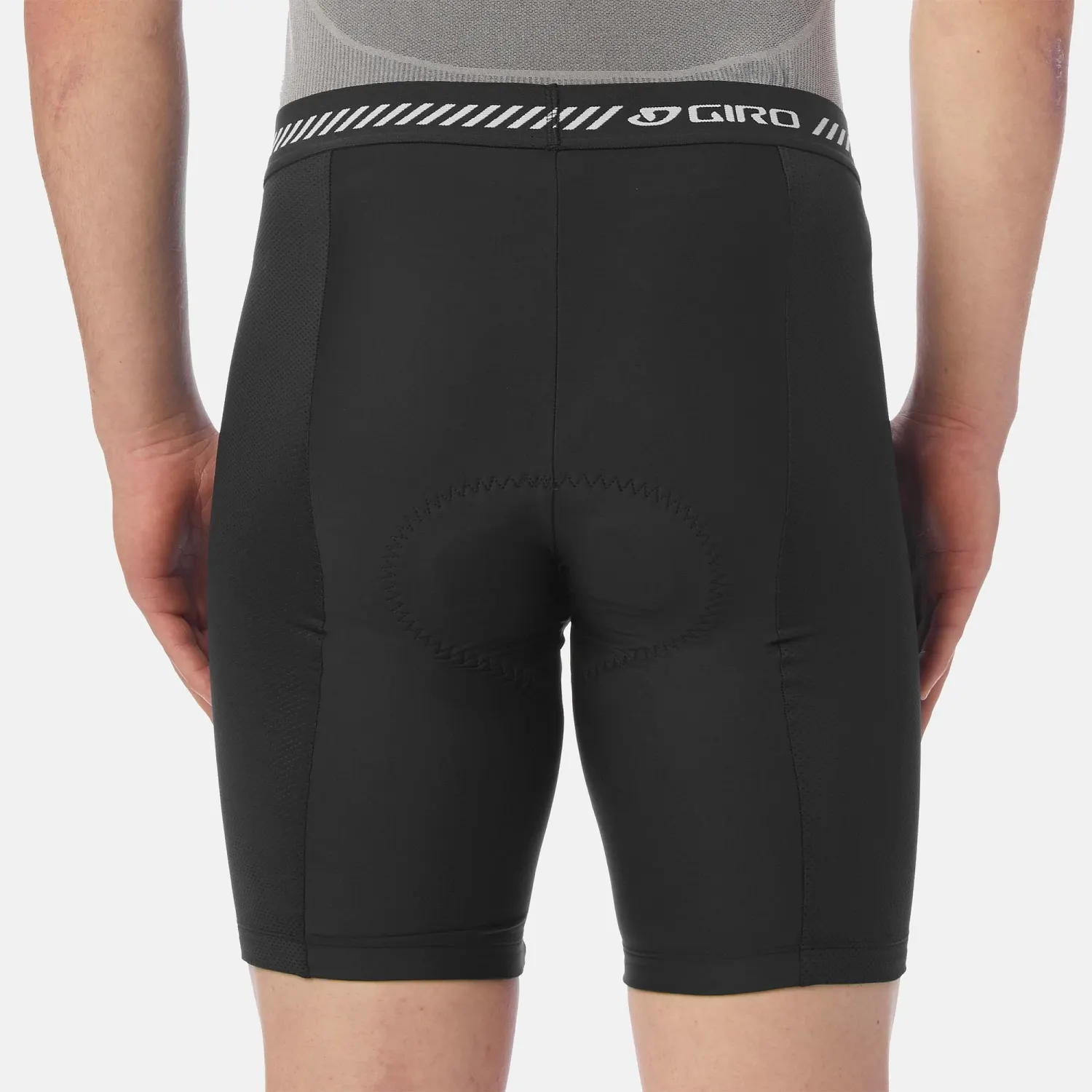GA M ARC SHORT W LINER BLK 34- WOP