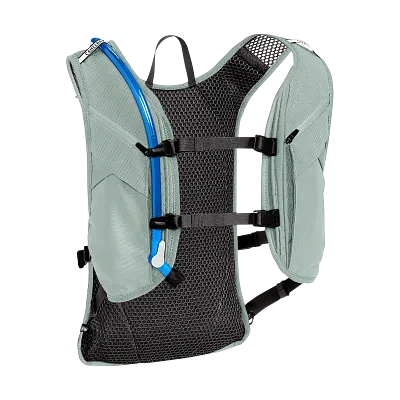 Chase Adventure 8 Vest 70oz, Silver Mist